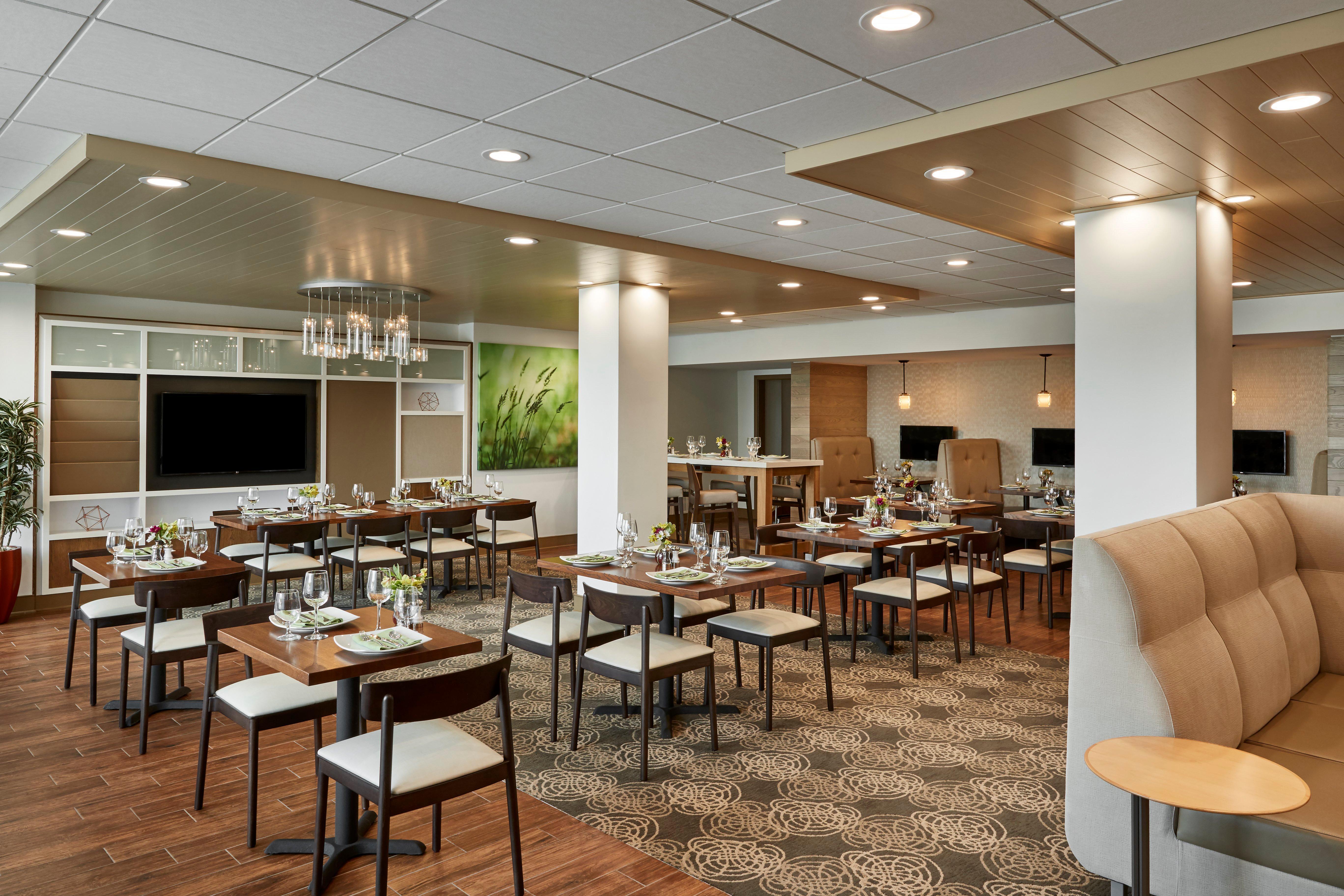 Holiday Inn Alexandria At Carlyle By Ihg Extérieur photo