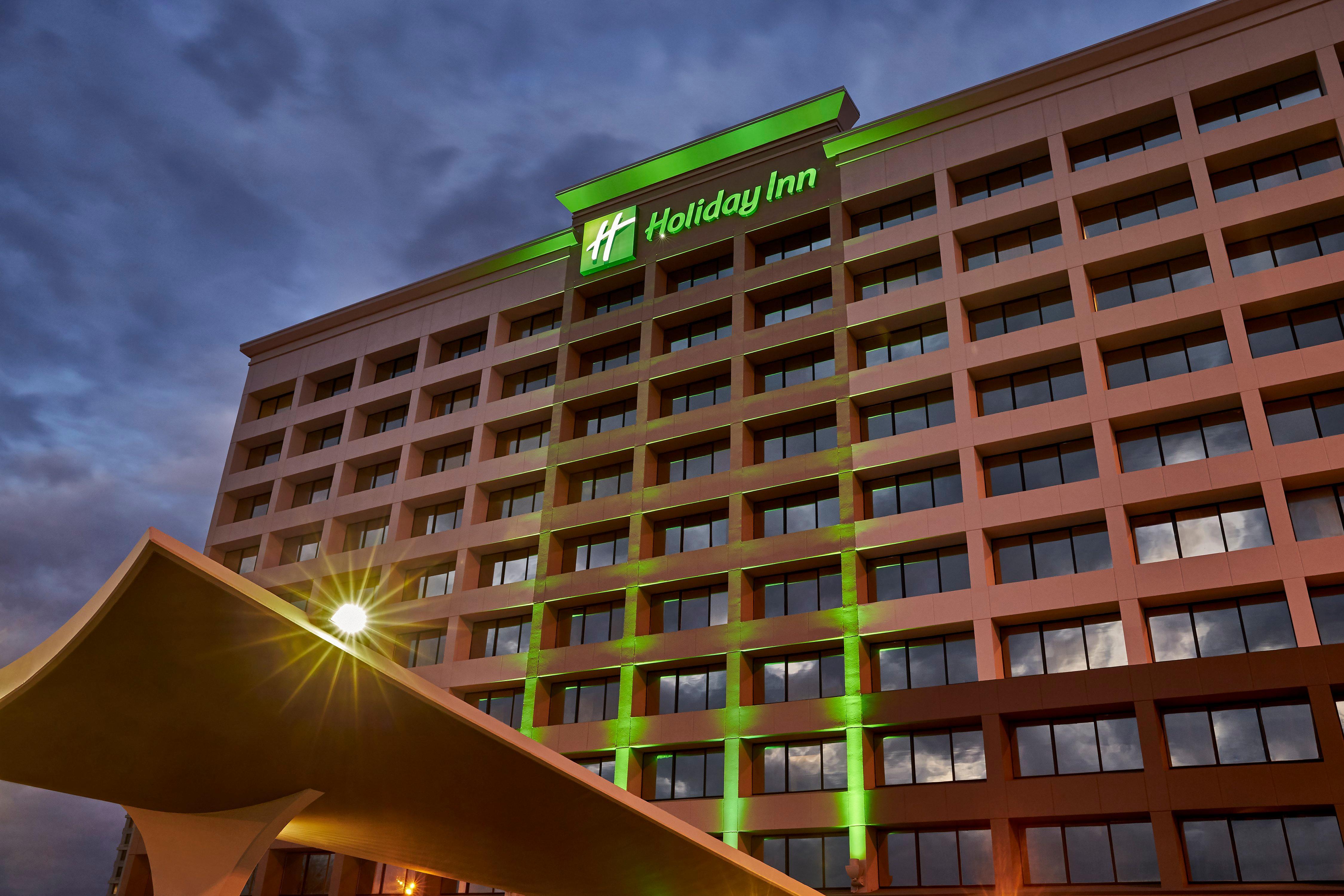 Holiday Inn Alexandria At Carlyle By Ihg Extérieur photo