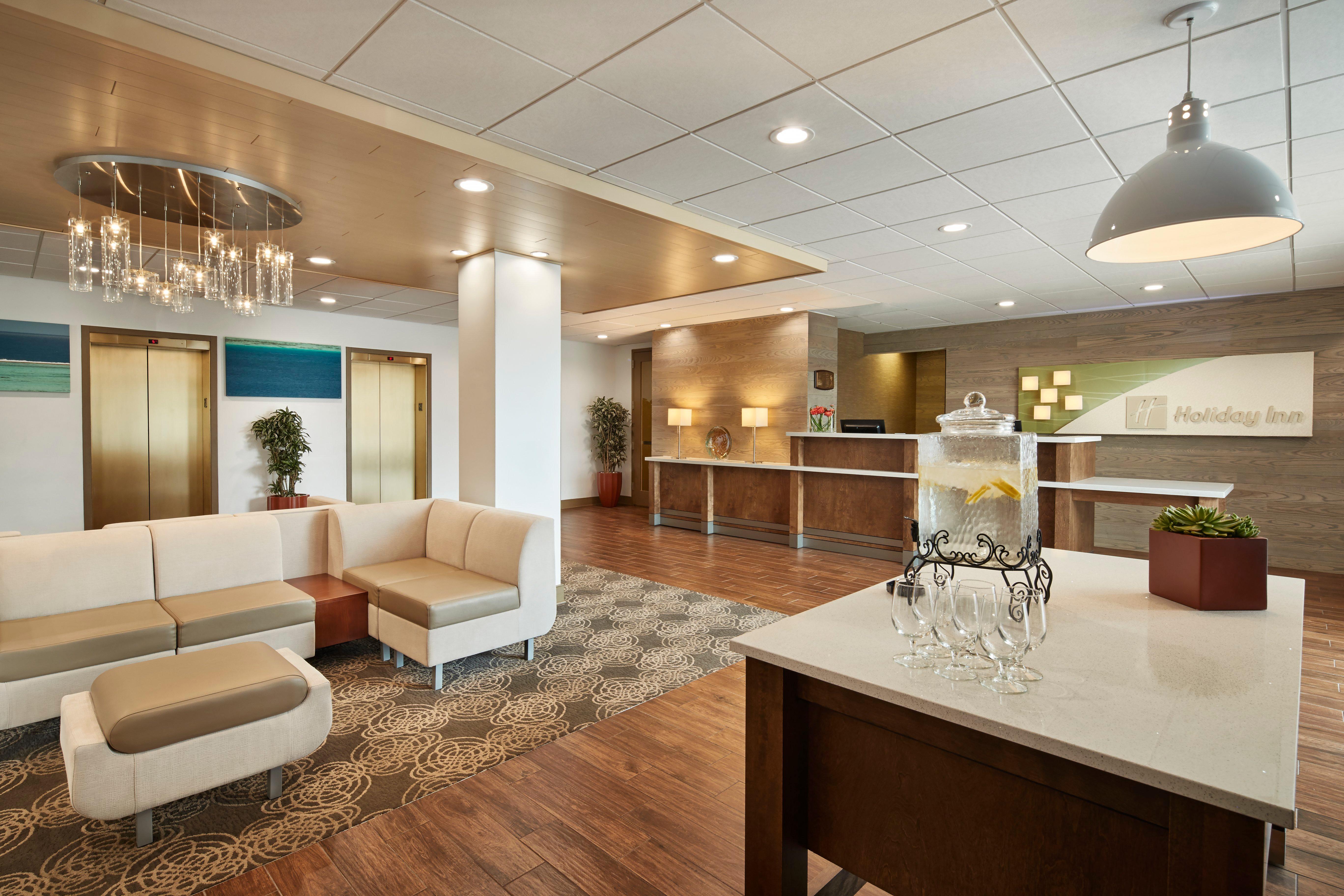Holiday Inn Alexandria At Carlyle By Ihg Extérieur photo