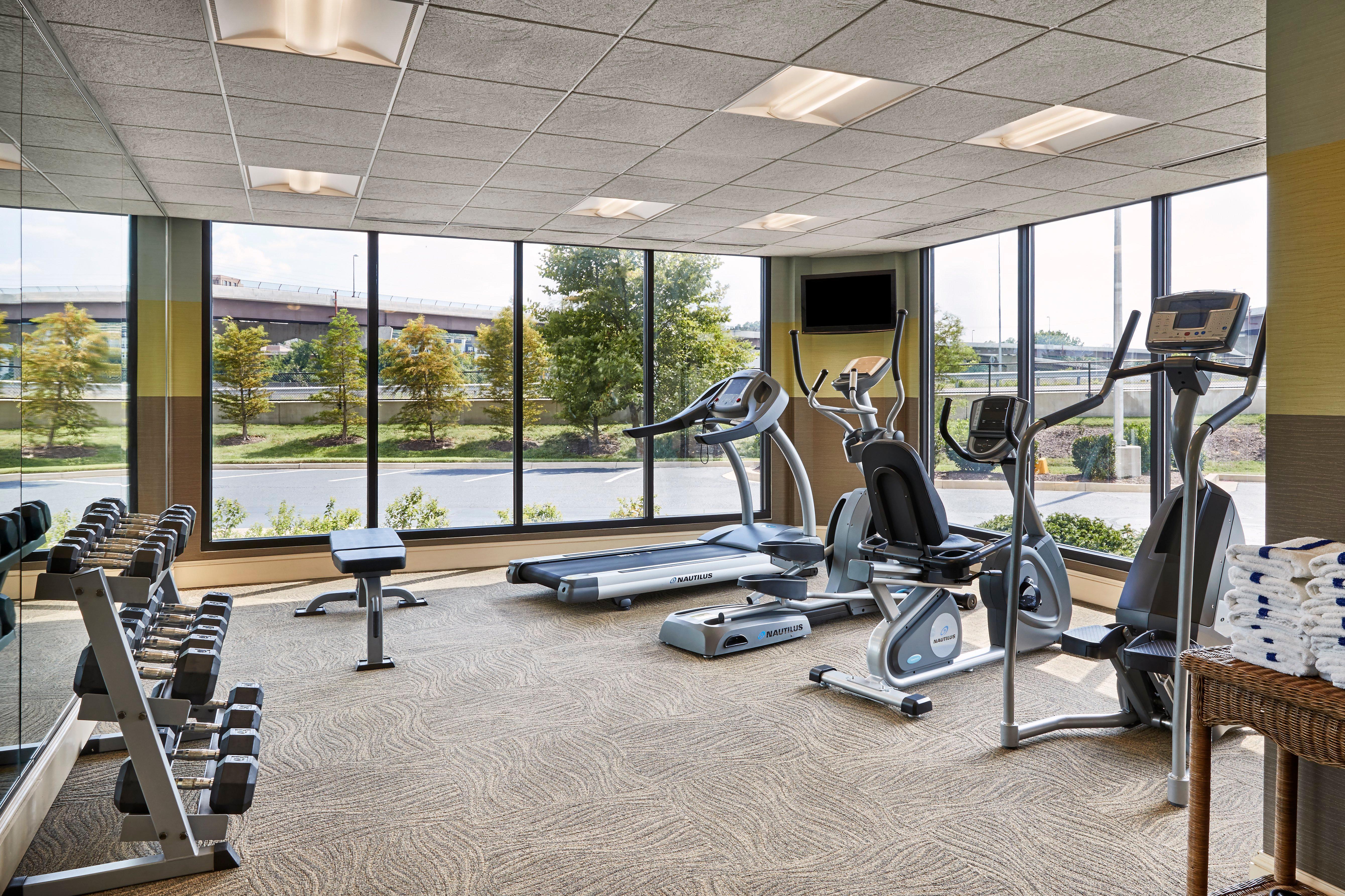 Holiday Inn Alexandria At Carlyle By Ihg Extérieur photo
