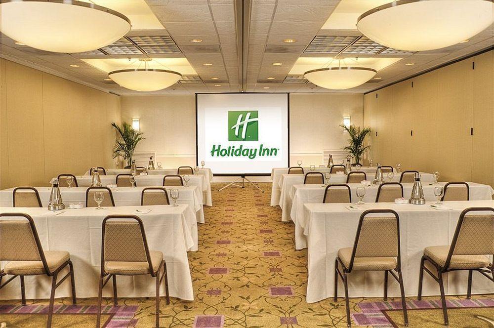 Holiday Inn Alexandria At Carlyle By Ihg Extérieur photo